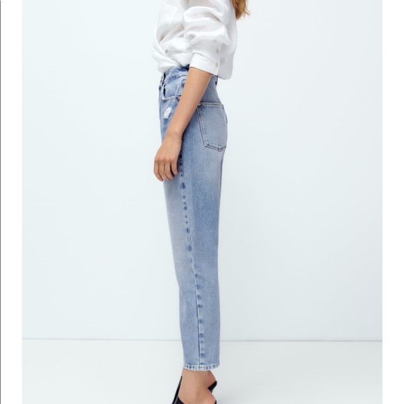 Zara Mom Fit Jeans - Picture 2 of 11